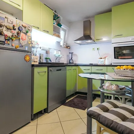 Modern In The Heart Of With Private Garden * Split