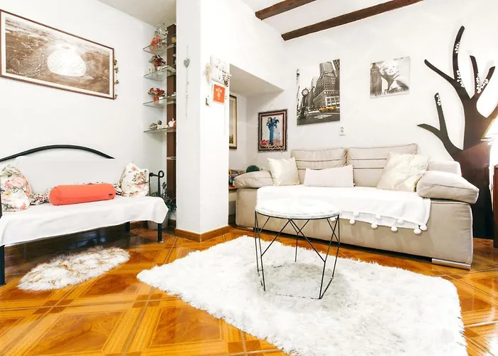 Modern In The Heart Of With Private Garden Διαμέρισμα Σπλιτ